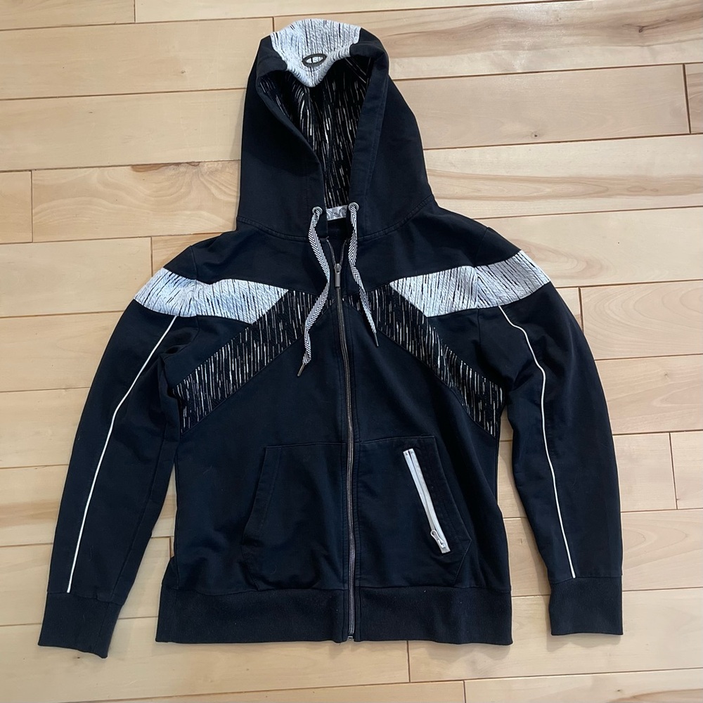 OXYGEN hoodie, black and white, great quality, size M, Canadian brand